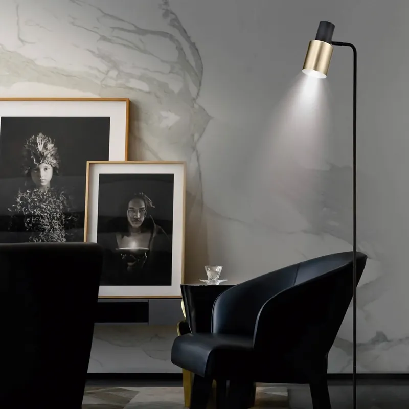 LÁMPARA DE PIE NEGRO/CUERO E14 FILOMENA Oferta De Temporada