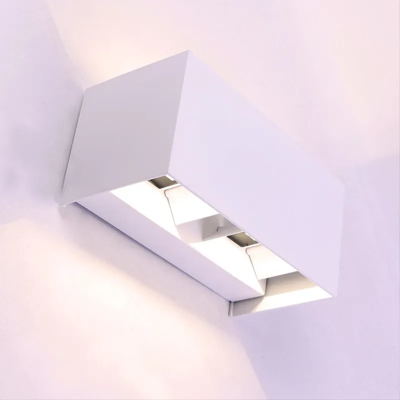 Imprescindible (Must-Have) Applique Exterieur á LED Leva Blanc (4x5W)